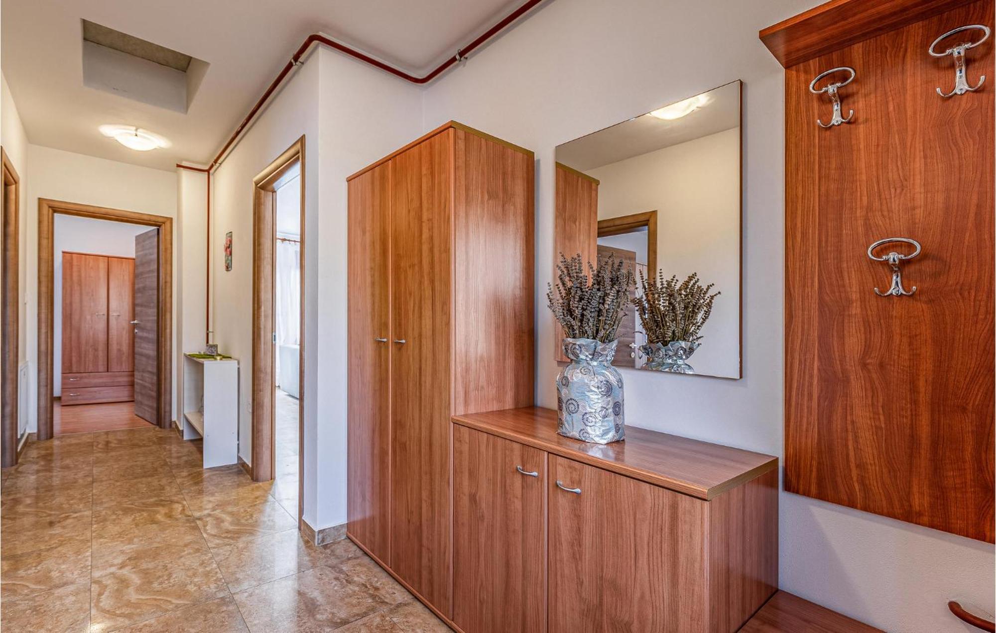 Awesome Apartment In Pula With Wifi Exterior foto